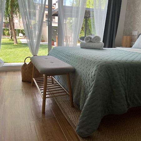 Julia'S Garden Apartment Cuarte de Huerva Ngoại thất bức ảnh